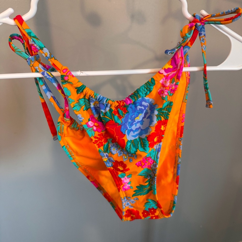 Floral Bikini Bottom - Picture 7 of 8
